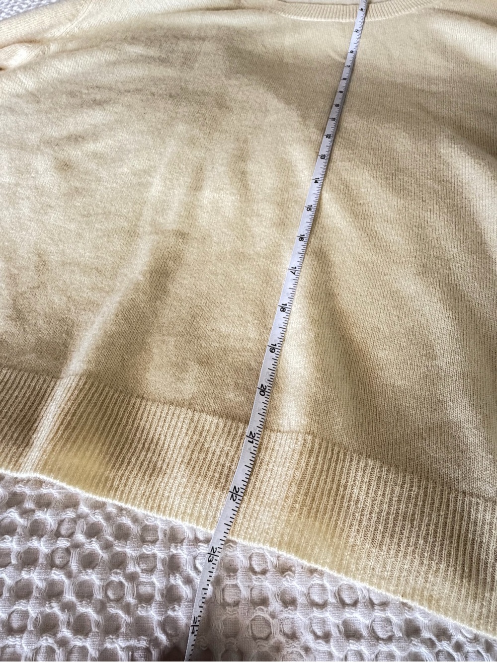 NWT Altar’d State 100% Cashmere Butter Yellow Sweater XL - Picture 8 of 10